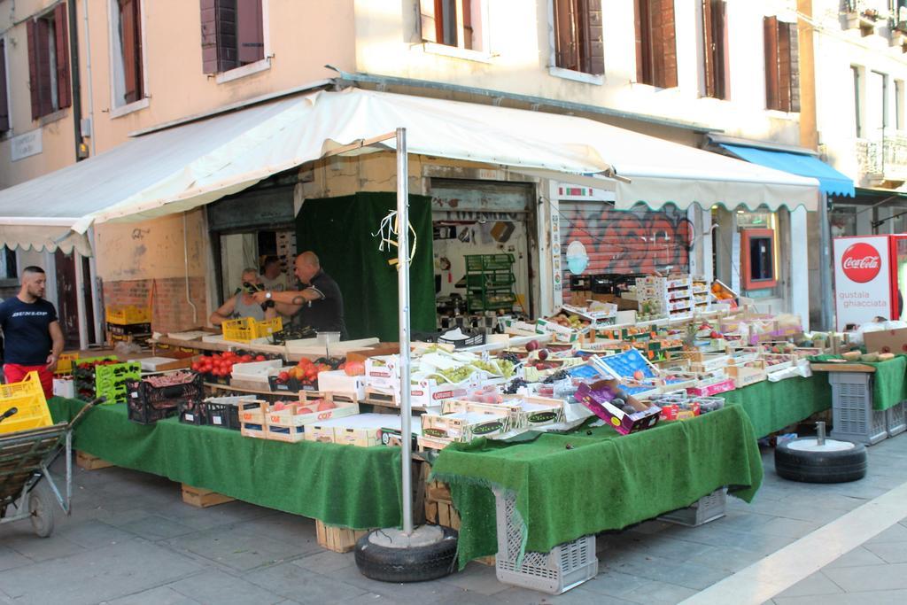 Appartamento Calle Dei Preti Βενετία Εξωτερικό φωτογραφία